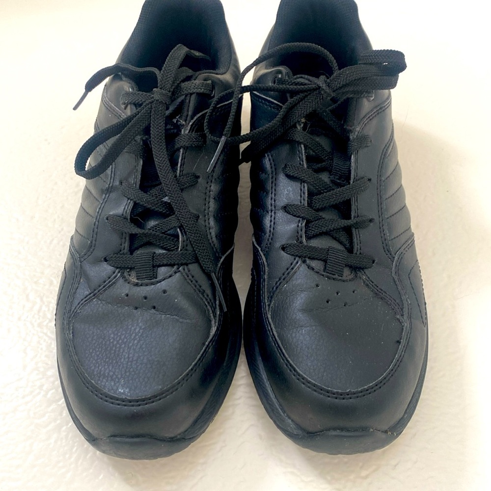 Black Tredsafe slip resistant shoes